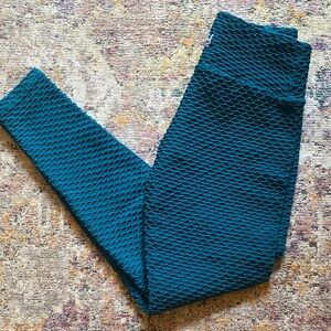 Booty by Brabants Teal Textured Leggings